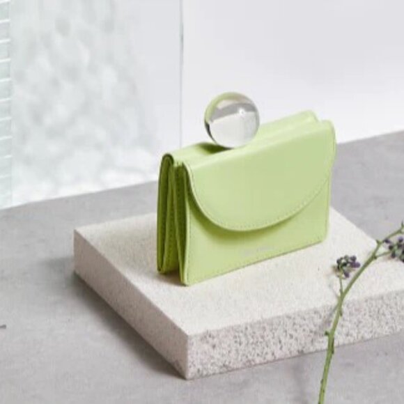 Fennec Halfmoon Mini Wallet | Lime - Picture 3 of 10